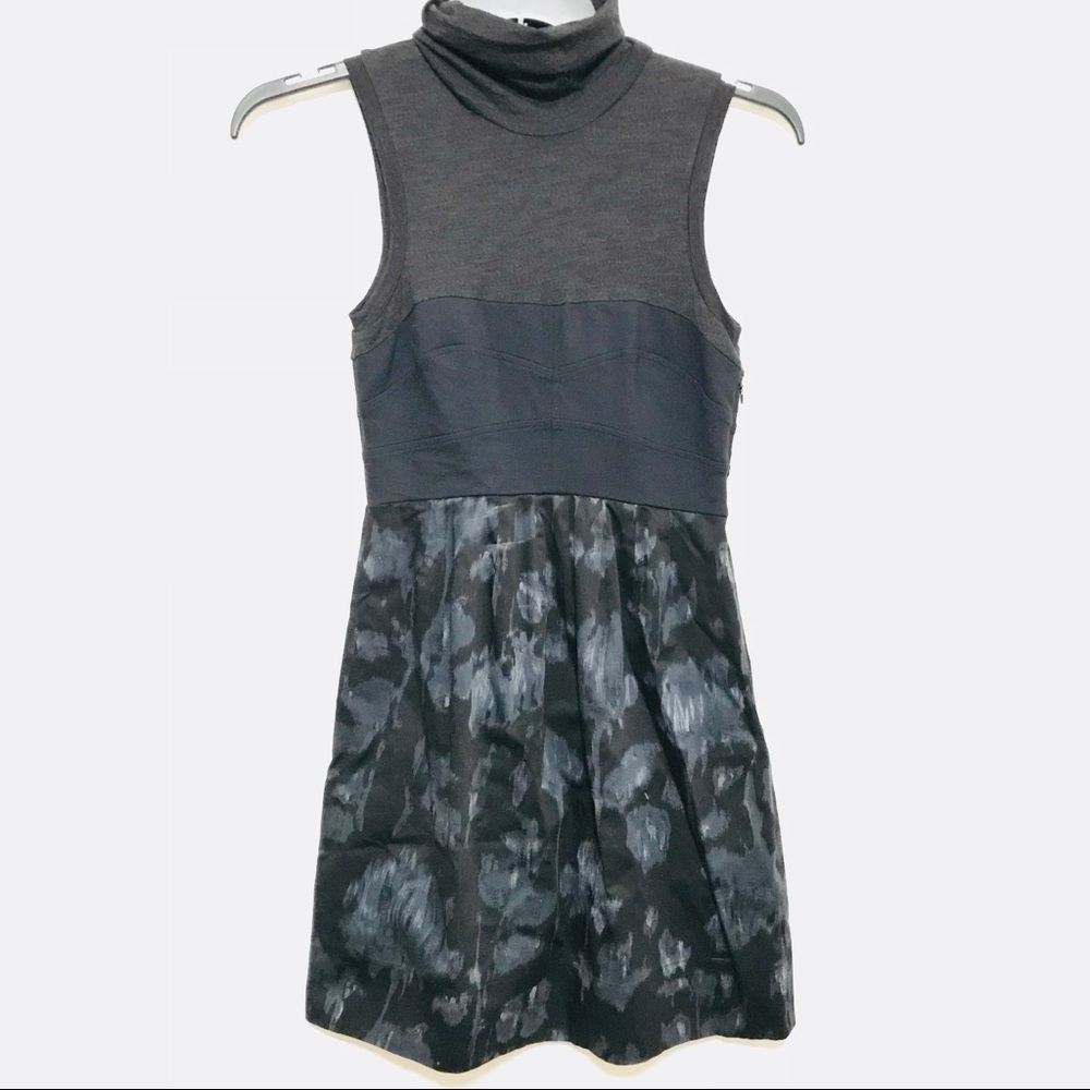 Theory Sleeveless Turtleneck Dress Sz 4